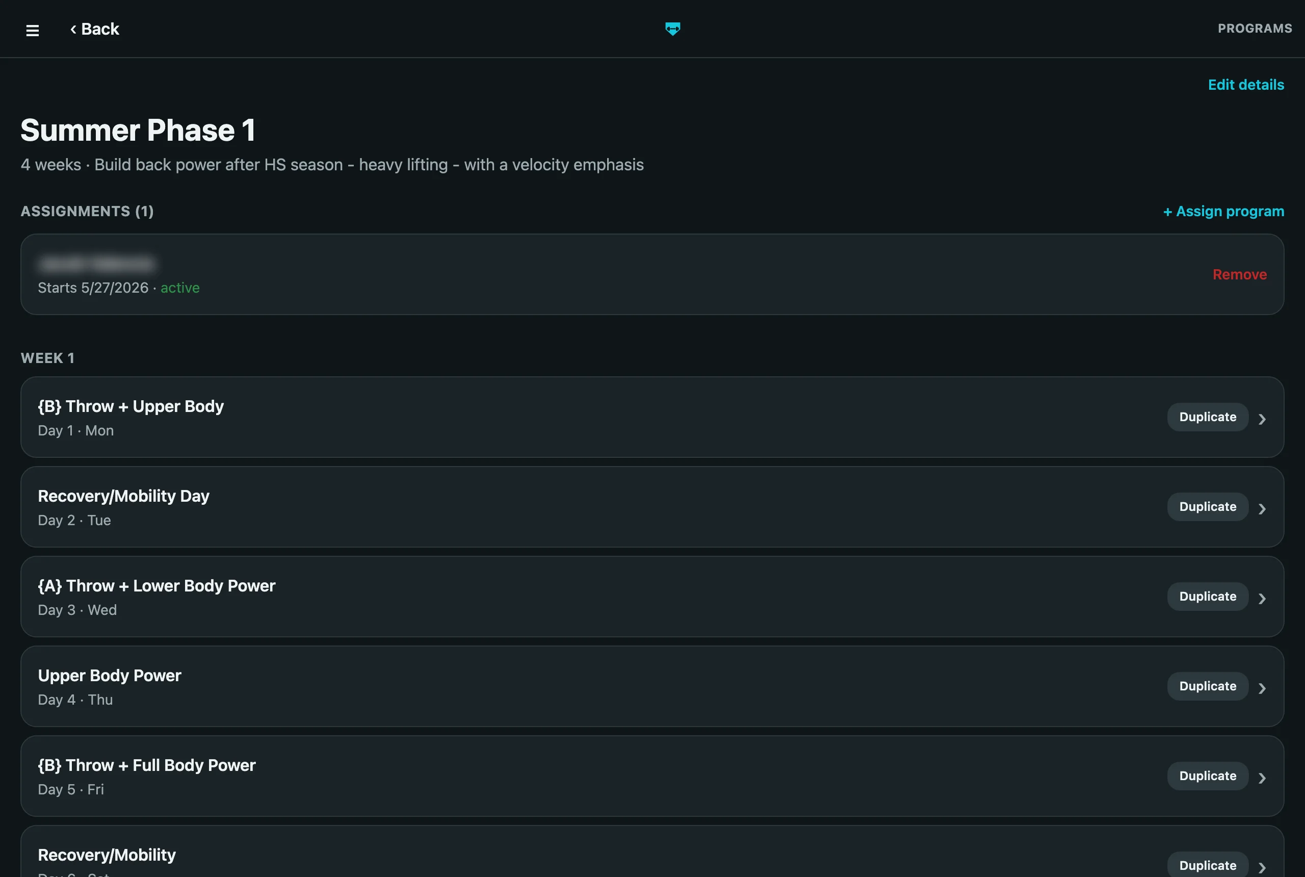The DiamondReps program builder showing a multi-week training program with workouts, supersets, and prescribed reps